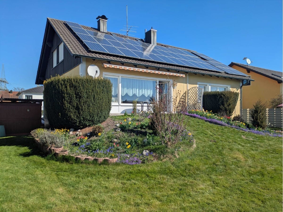 Hier findet auch eine große Familie ausreichend Platz - Titelbild in Schwandorf