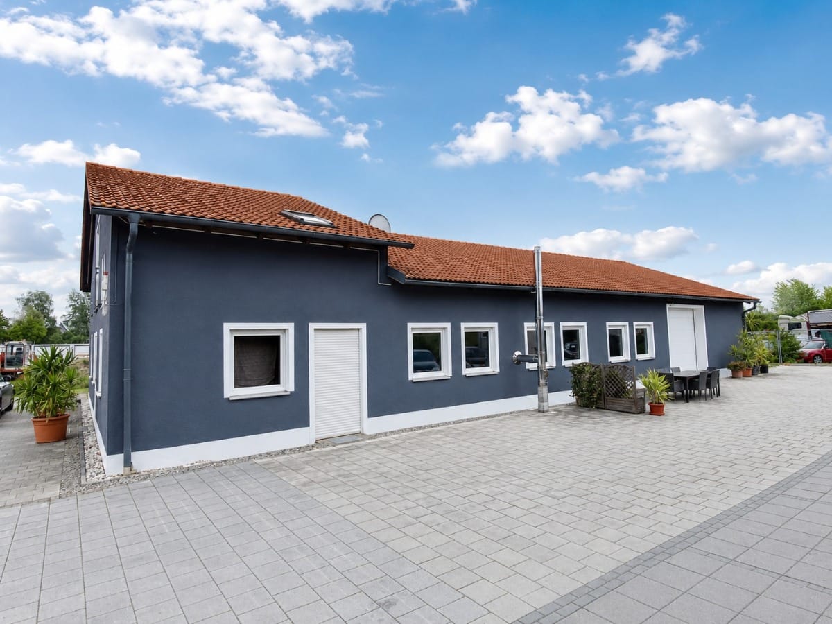 Gewerbehalle vielseitig nutzbar -Top Lage! - Titelbild in Ebermannsdorf