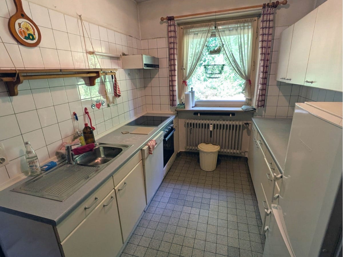 Großzügiges Haus auf traumhaftem Grundstück - Galerie 7