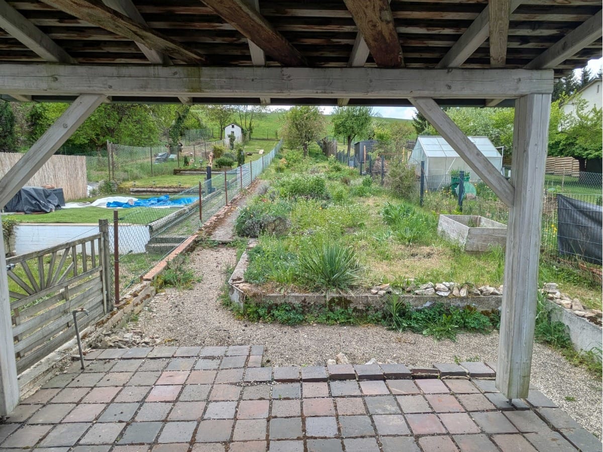 Reihenhaus mit viel Charakter und ein Traum für Gartenfreunde - Galerie 4